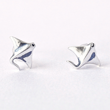 Load image into Gallery viewer, .925 Vintage Sterling Silver Manta Ray Studs are displayed in a rough white surface.