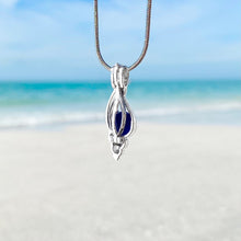 Load image into Gallery viewer, Sea Glass Conch Necklace