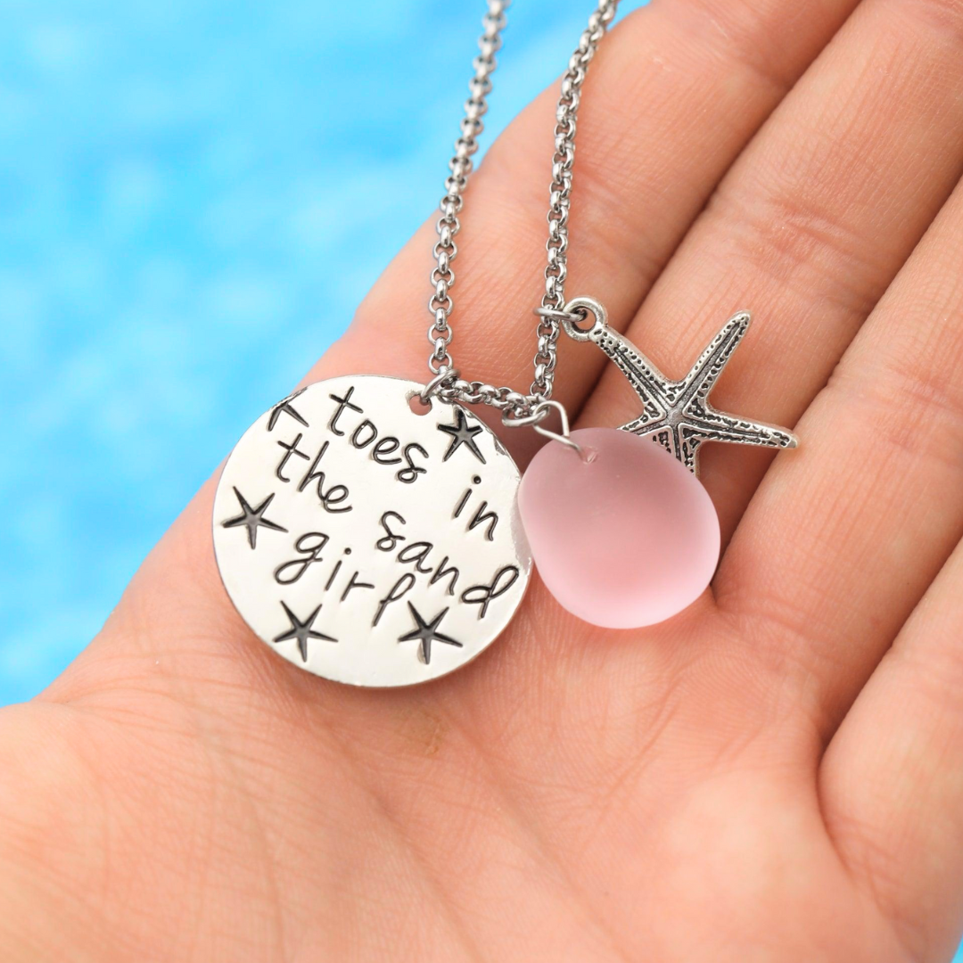 Igirl necklace on sale